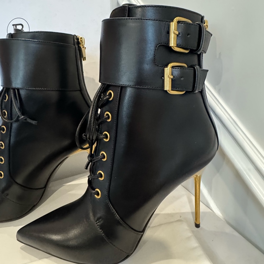 Balmain Uria Black Stiletto Leather Ankle Boots